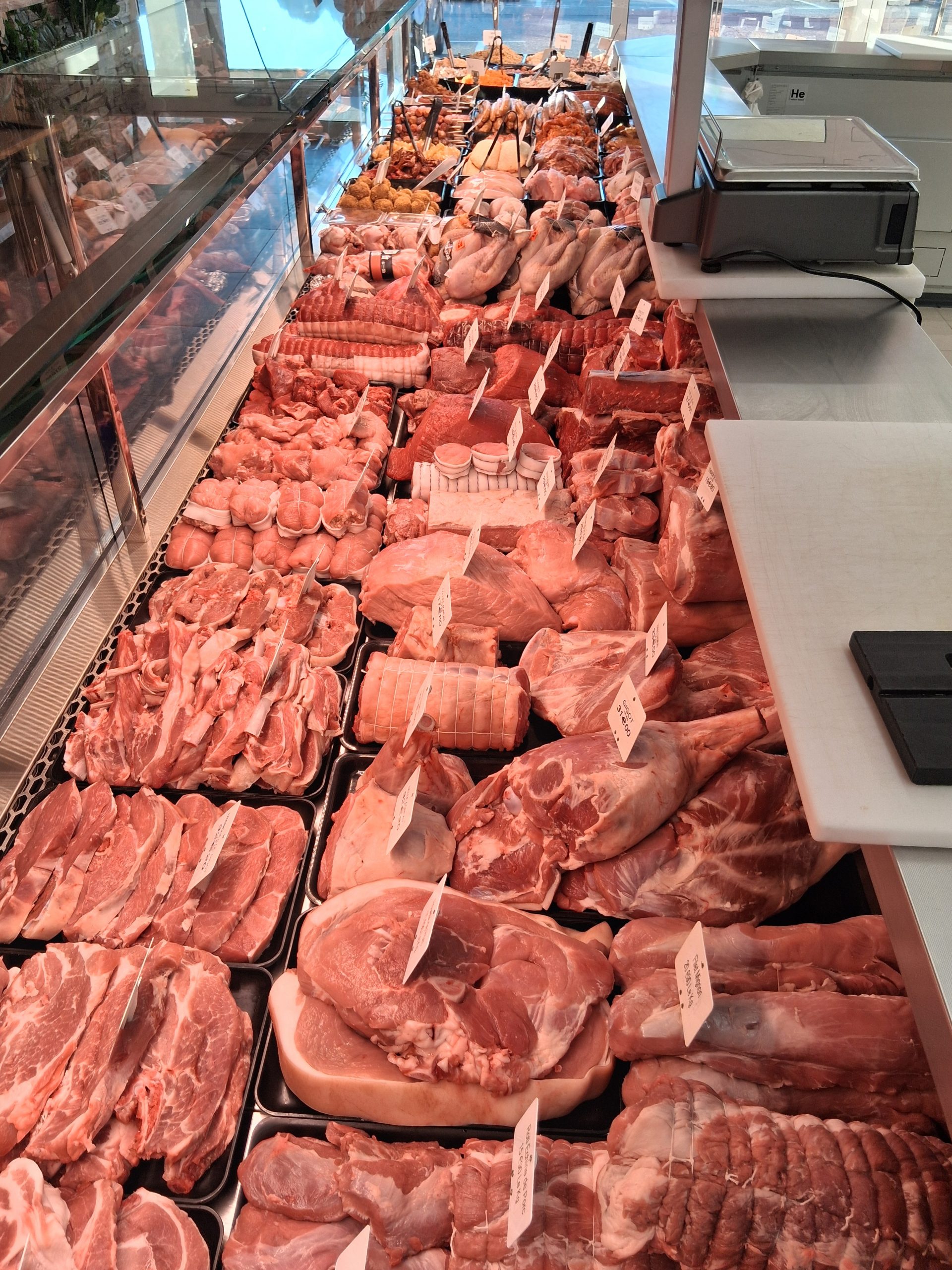 VITRINE BOUCHERIE vitrine boucherie la balme de sillingy