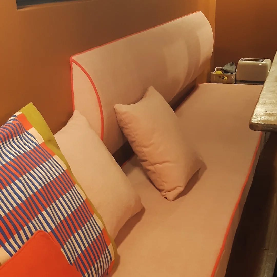 tapisserie sur banquette duingt