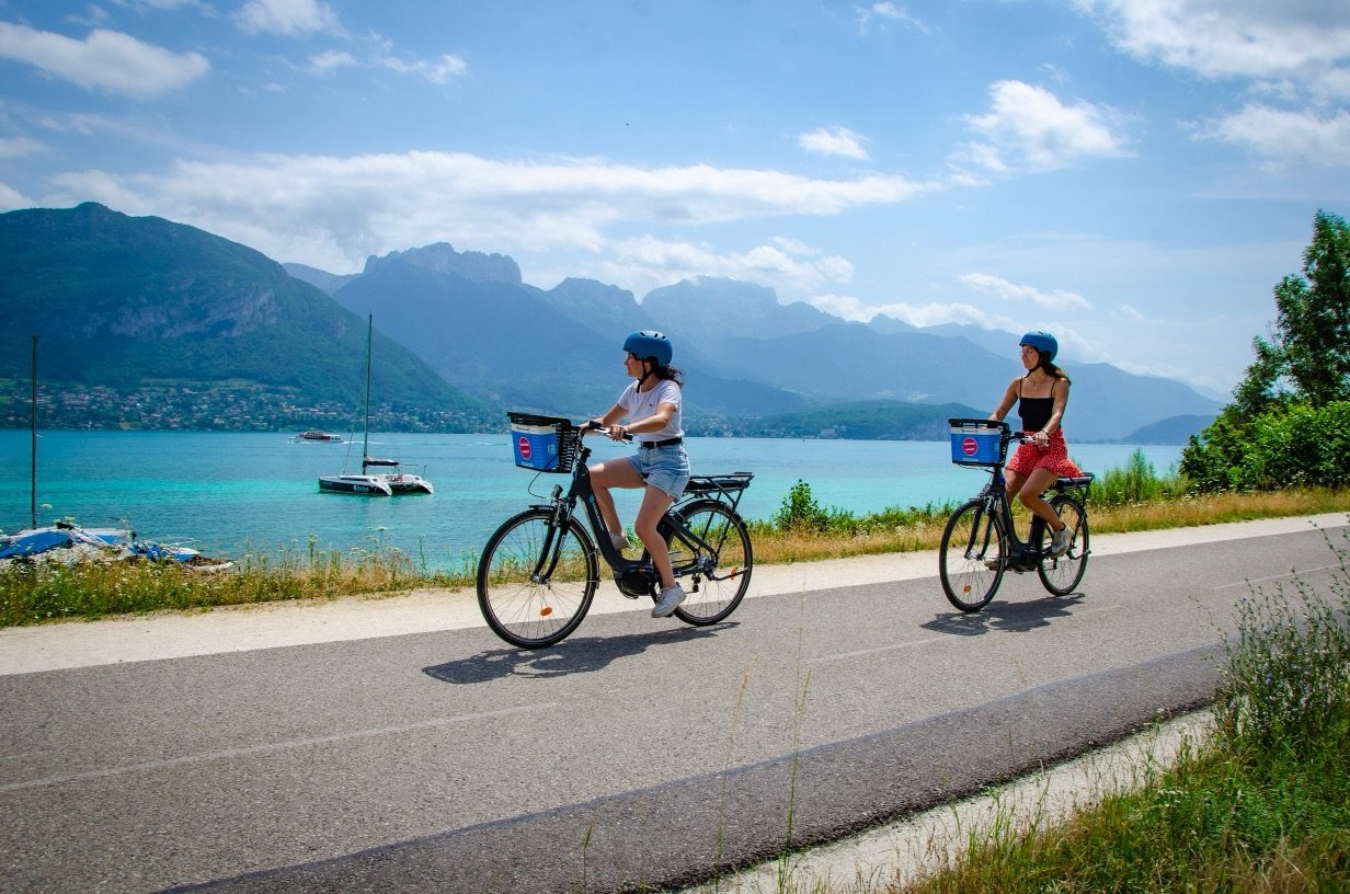 location vélo groupe doussard